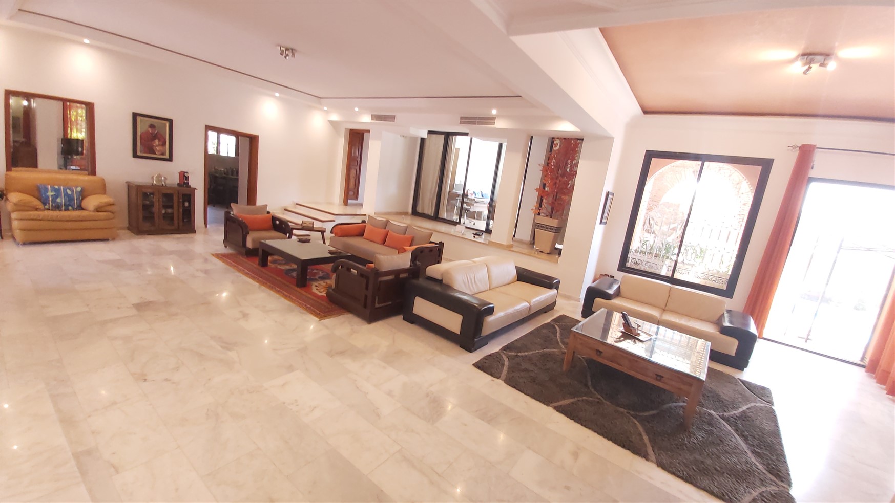 Villa de Luxe à Vendre Targa Marrakech – 7 Chambres, 730m², Piscine, Jardin Luxuriant (VEV9) – photo 17