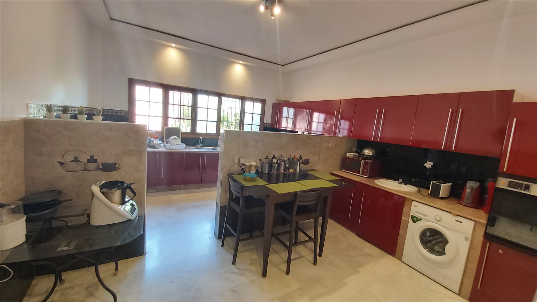 Villa de Luxe à Vendre Targa Marrakech – 7 Chambres, 730m², Piscine, Jardin Luxuriant (VEV9) – photo 21