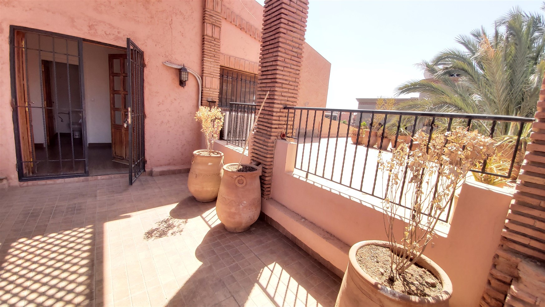 Villa de Luxe à Vendre Targa Marrakech – 7 Chambres, 730m², Piscine, Jardin Luxuriant (VEV9) – photo 35