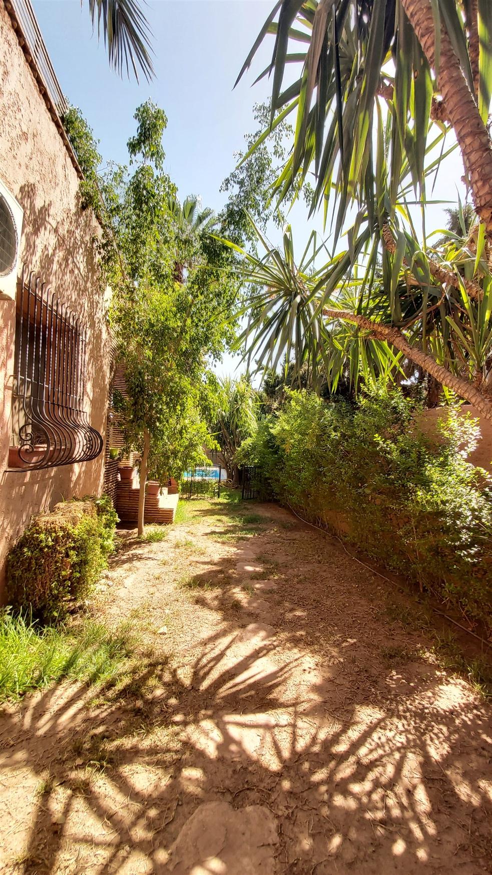 Villa de Luxe à Vendre Targa Marrakech – 7 Chambres, 730m², Piscine, Jardin Luxuriant (VEV9) – photo 43