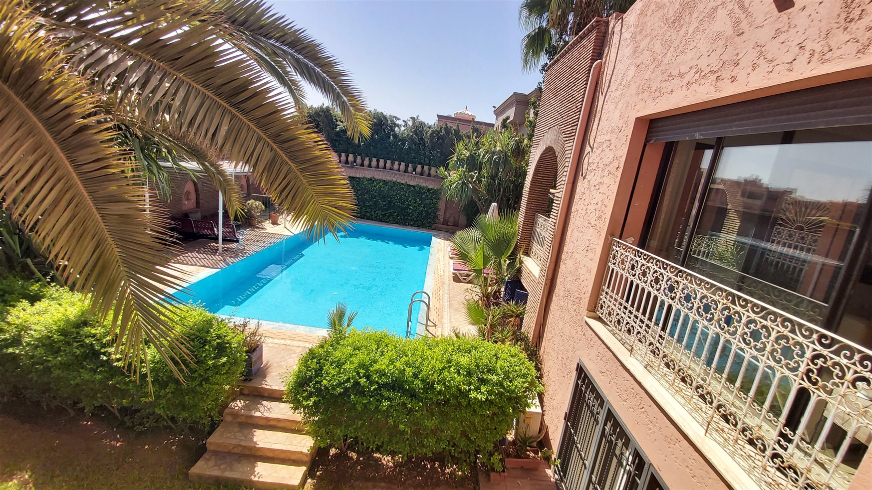 Villa de Luxe à Vendre Targa Marrakech – 7 Chambres, 730m², Piscine, Jardin Luxuriant (VEV9) – photo 44