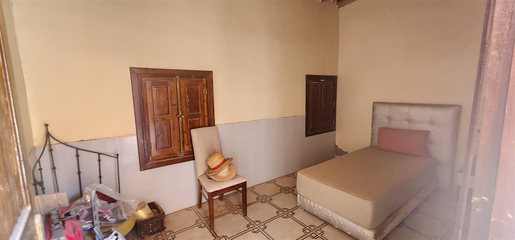 Villa à Vendre Route de Fès Marrakech – Plain-Pied 7 Chambres, Terrain 1 Ha, Piscine (VFE10) – photo 22