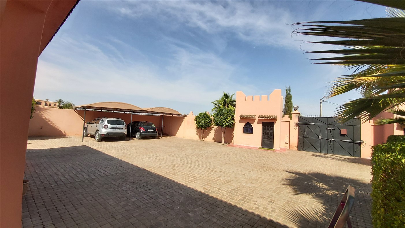 Villa Maison d'Hôtes à Vendre Route de Fès Marrakech – 8 Chambres, 650m², Piscine (VFE2) – photo 3