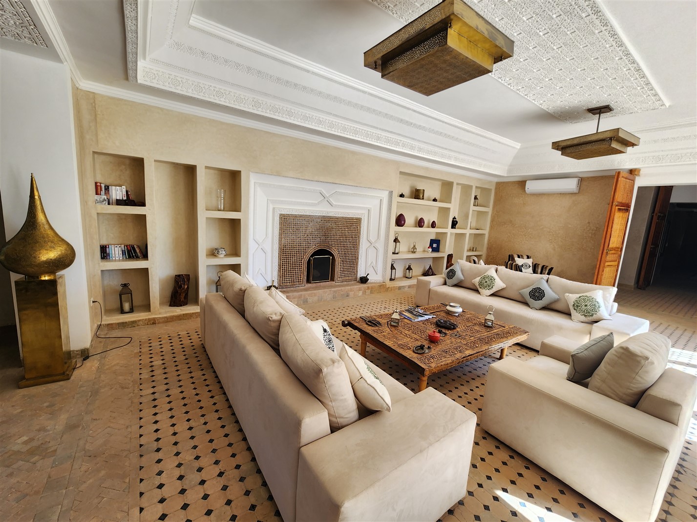 Villa haut standing Route de Fès Marrakech – 800m², 5+3 suites, piscine (VFE309B) – photo 15