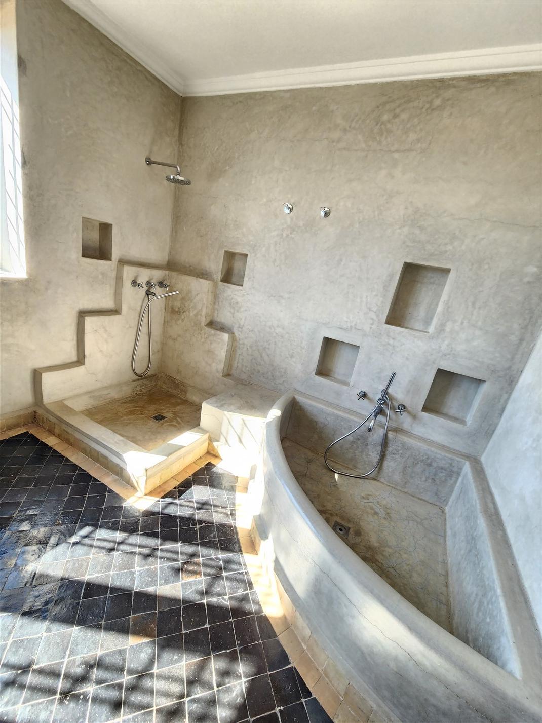 Villa haut standing Route de Fès Marrakech – 800m², 5+3 suites, piscine (VFE309B) – photo 30