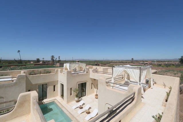 Villa Hacienda à Vendre Route de Fès Marrakech – 3 Chambres, 350m², Piscine, VNA (VFE310B)