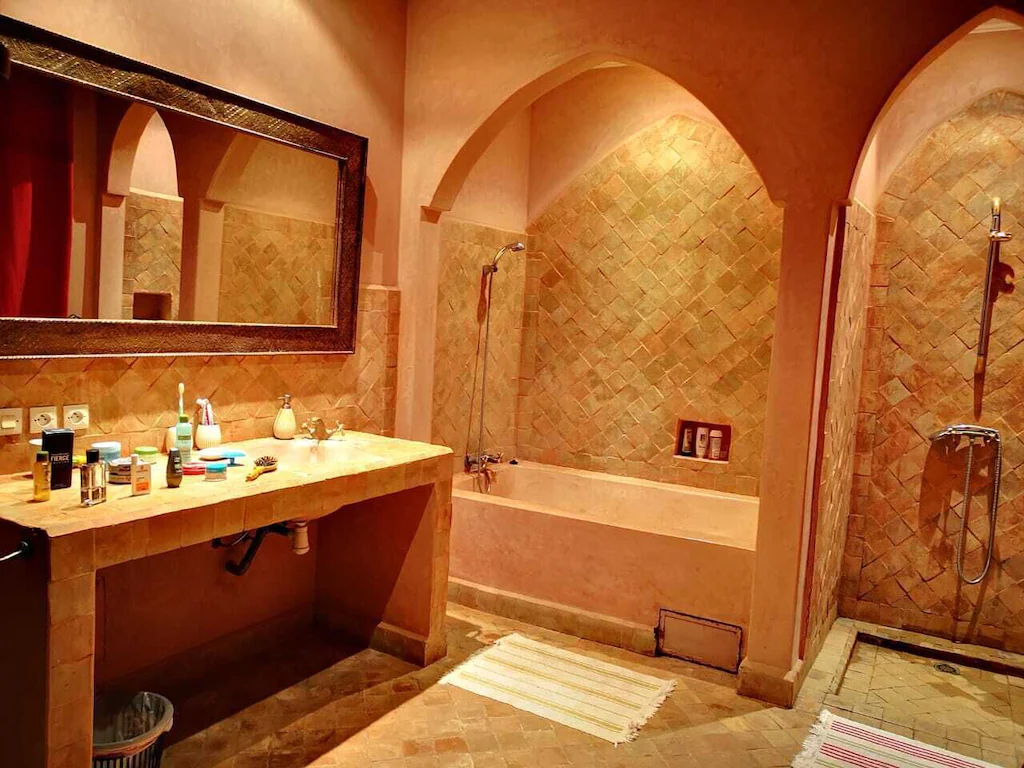 Palais Villa à Vendre Route de Fès Marrakech – 6 Chambres, 500m², Terrain 1 Ha, Piscine (VFE5) – photo 30