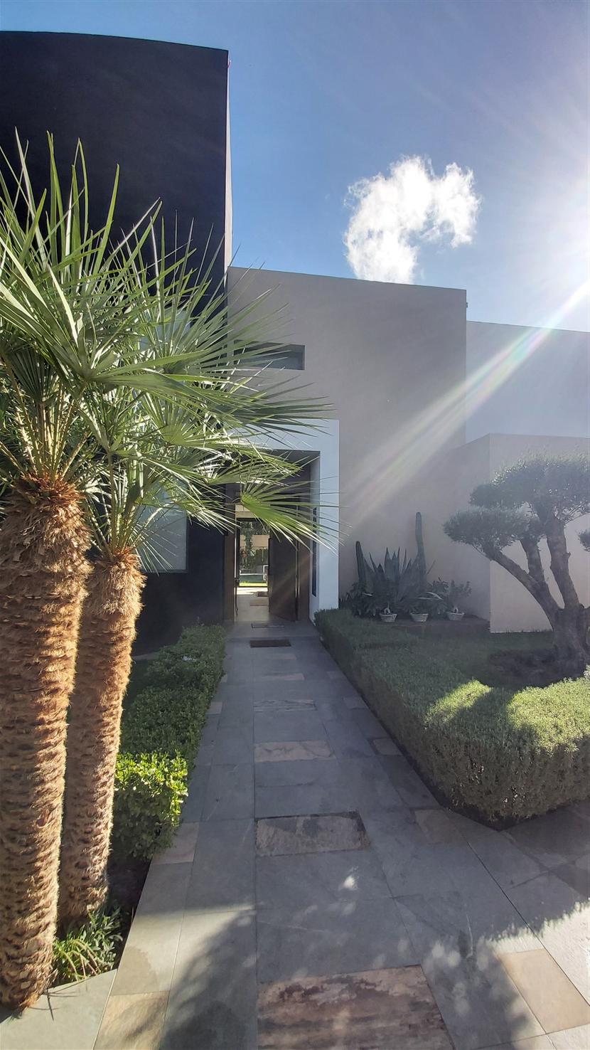 Villa luxe Route de Fès Marrakech – 650m², 5 suites, design contemporain (VFE6) – photo 12