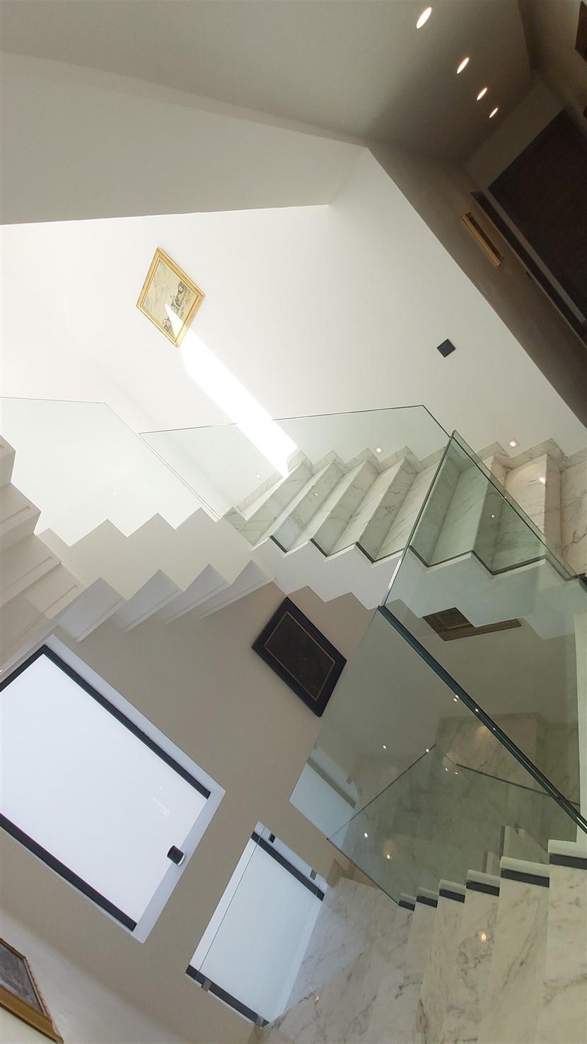 Villa luxe Route de Fès Marrakech – 650m², 5 suites, design contemporain (VFE6) – photo 32