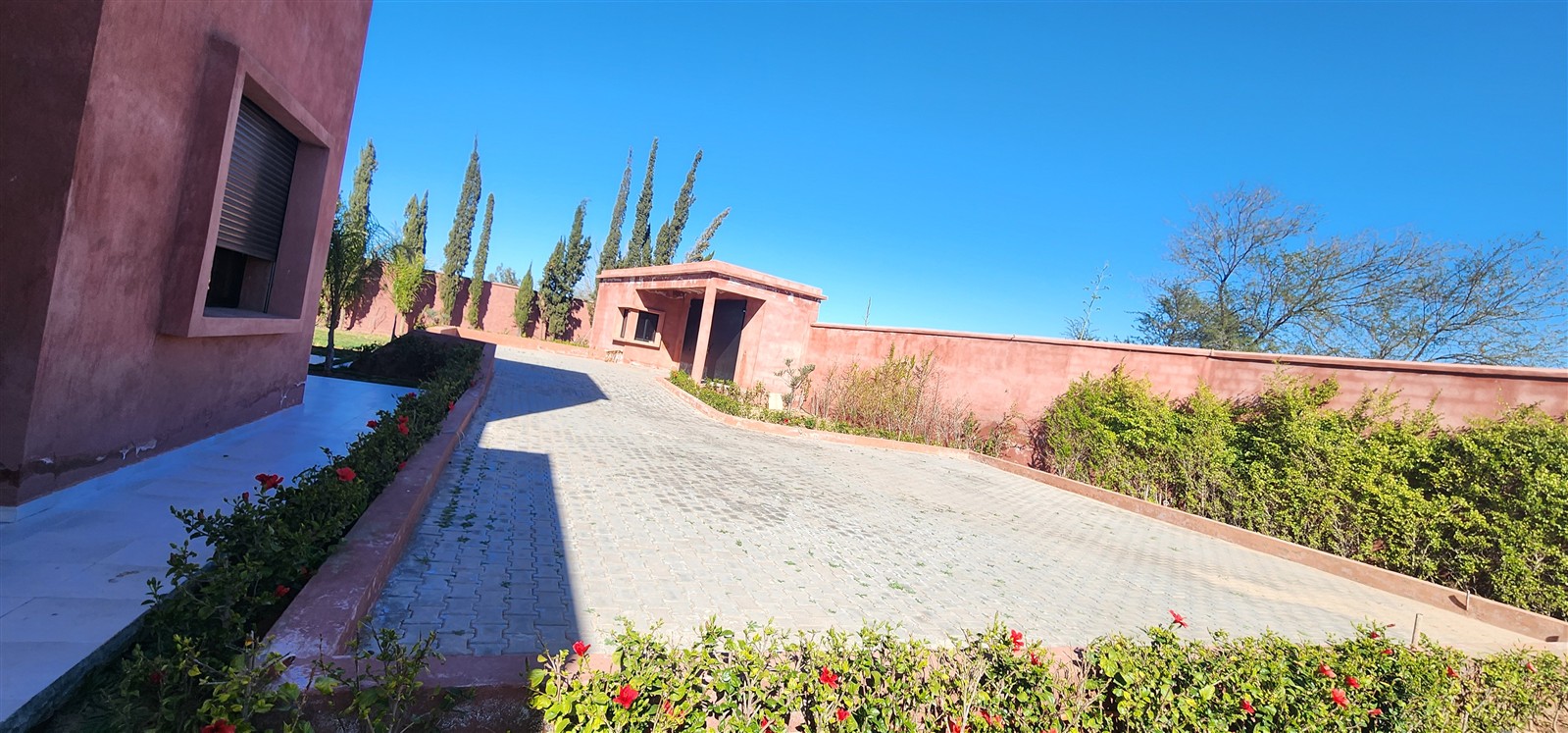 Villa de Luxe à Vendre Route de Fès Marrakech – 6 Suites 750m², Terrain 5000m², Piscine 20m (VFE9) – photo 7