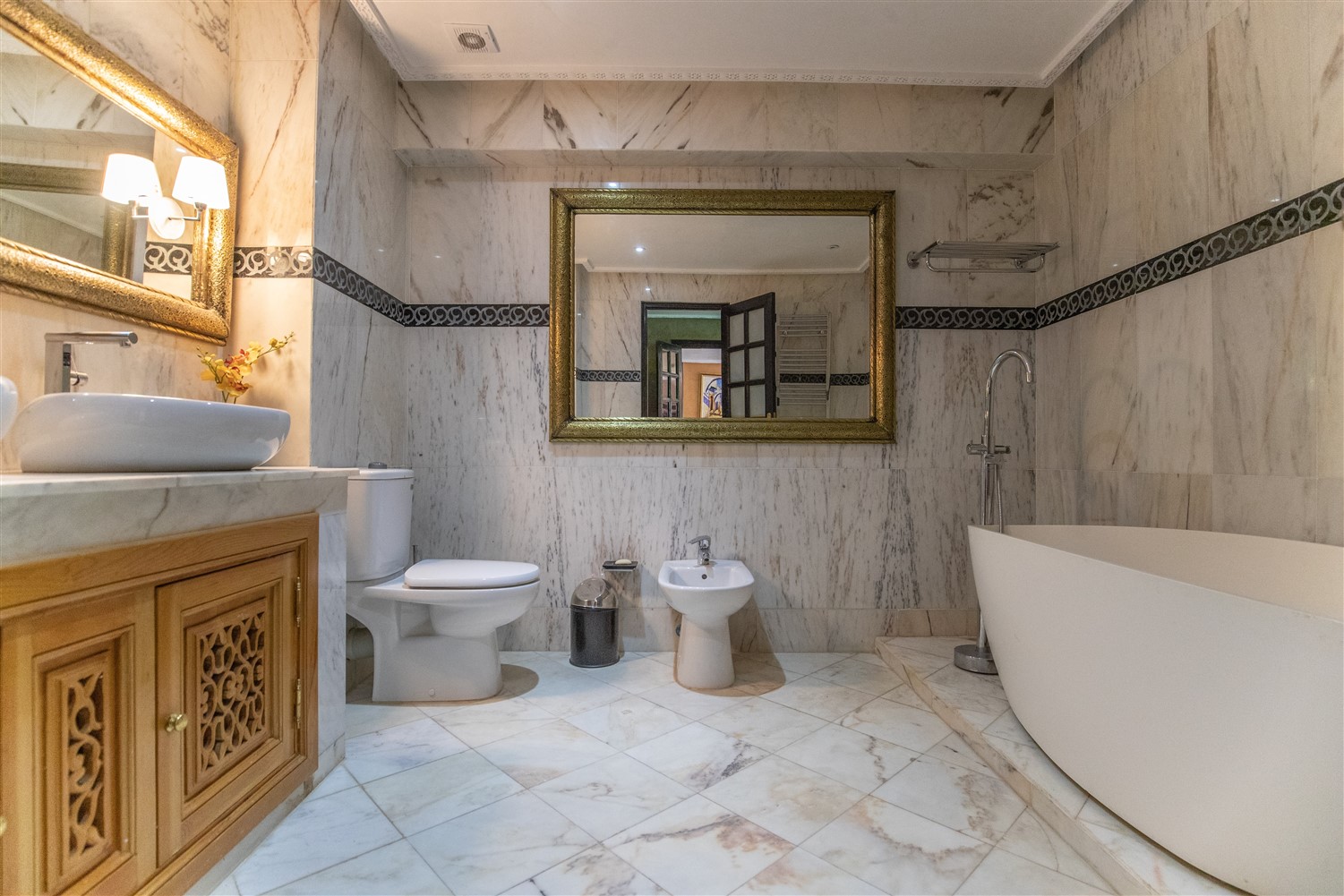 Boutique Hôtel Route de l'Ourika Marrakech – 3144m², 26 suites, 2.25 ha, 2 palais (VOU10) – photo 28