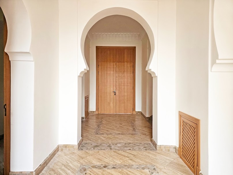 Villa à Vendre Route de l'Ourika Marrakech – 4 Suites 498m², Terrain 4123m², Piscine, Style Ksar (VOU7) – photo 12