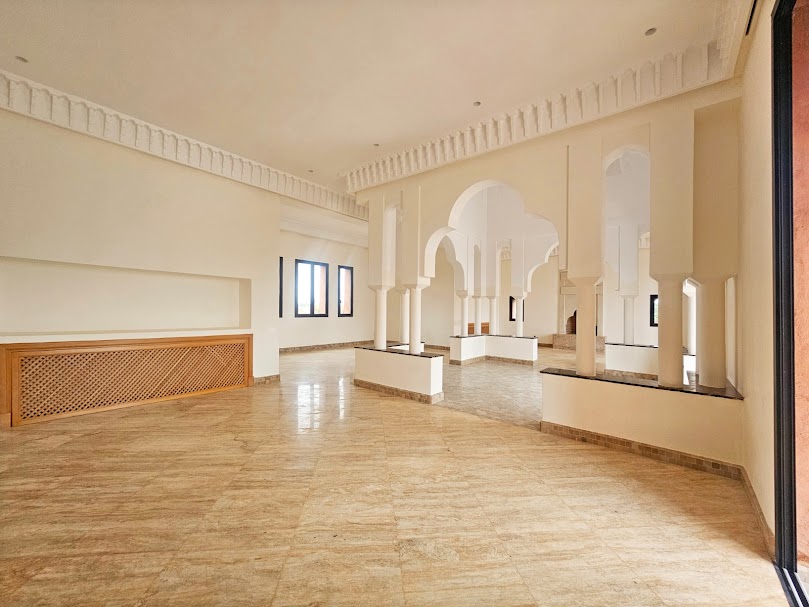 Villa à Vendre Route de l'Ourika Marrakech – 4 Suites 498m², Terrain 4123m², Piscine, Style Ksar (VOU7) – photo 15