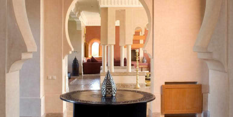 Villa à Vendre Route de l'Ourika Marrakech – 4 Suites 498m², Terrain 4123m², Piscine, Style Ksar (VOU7) – photo 16