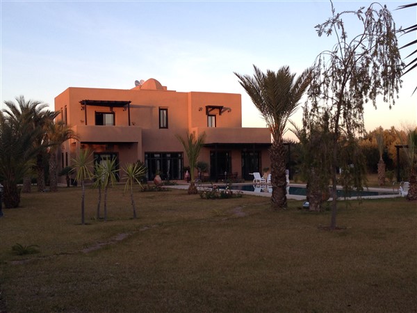 Villa de Luxe à Vendre Route de Sidi Abdellah Ghiat Marrakech – 4 Suites, 550m², Parc 7000m², Piscine (VSAG1) – photo 34