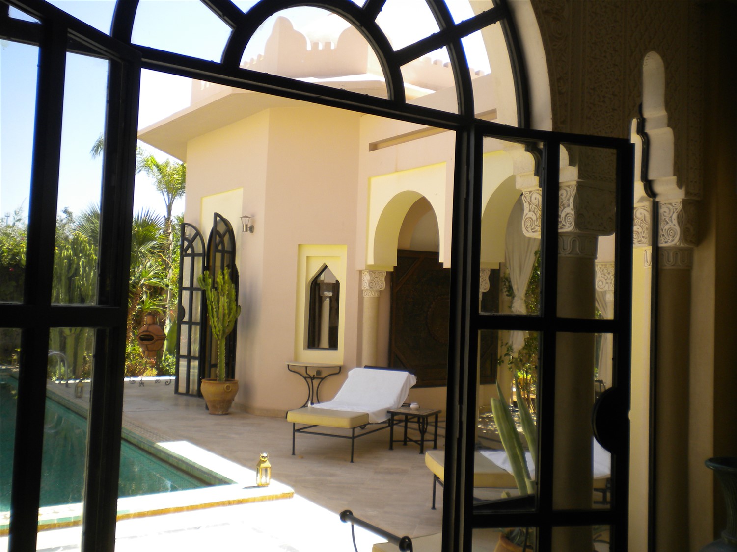 Villa à Vendre Golf Amelkis Marrakech – 5 Suites 620m², Piscine, Style Alhambra (VZA2) – photo 8