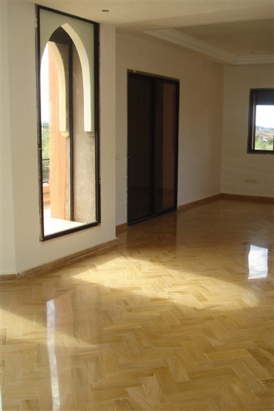 Villa d'Architecte à Vendre Route de Ouarzazate Marrakech – 7 Suites, 633m², Piscine, Proche Golfs (VZA309D) – photo 22