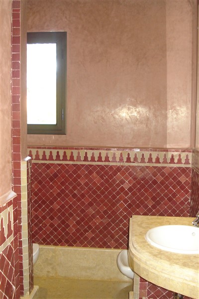 Villa d'Architecte à Vendre Route de Ouarzazate Marrakech – 7 Suites, 633m², Piscine, Proche Golfs (VZA309D) – photo 27