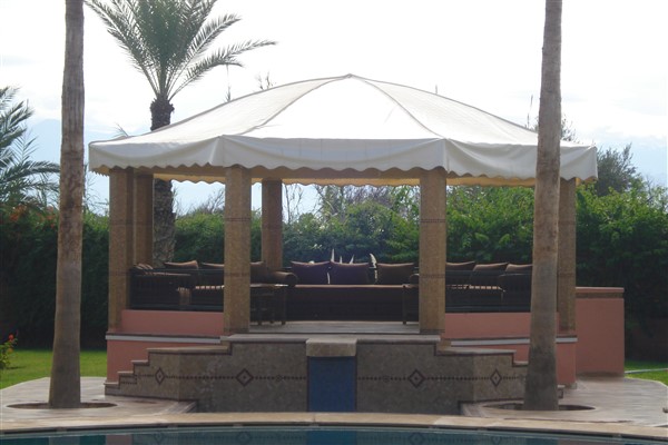 Villa d'Architecte à Vendre Route de Ouarzazate Marrakech – 7 Suites, 633m², Piscine, Proche Golfs (VZA309D) – photo 31