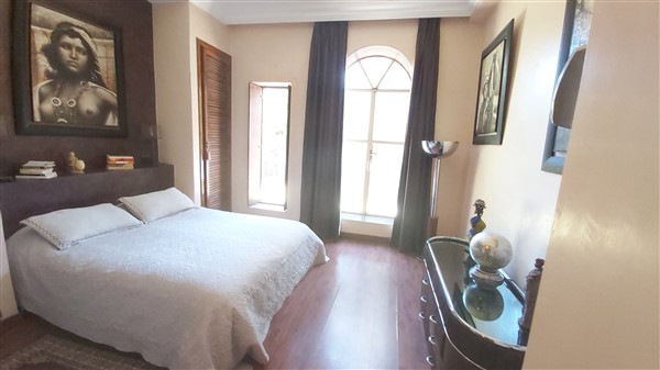 Villa à Vendre Golf Amelkis Marrakech – 5+1 Chambres, 380m², Piscine, Jardin 1600m² (VZA318) – photo 16