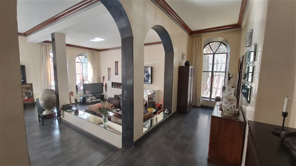 Villa à Vendre Golf Amelkis Marrakech – 5+1 Chambres, 380m², Piscine, Jardin 1600m² (VZA318) – photo 7