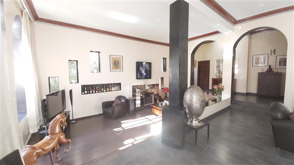 Villa à Vendre Golf Amelkis Marrakech – 5+1 Chambres, 380m², Piscine, Jardin 1600m² (VZA318) – photo 8