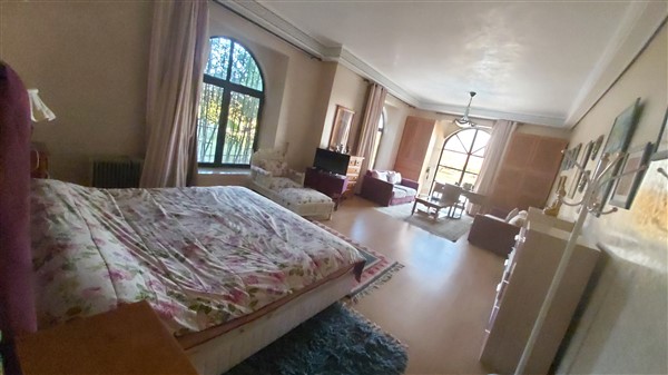 Palais luxe Route de Ouarzazate Marrakech – 1393m², 8 suites, 2.5 ha, piscine (VZA4) – photo 17