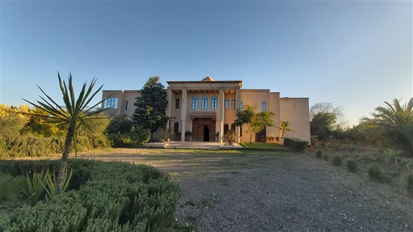 Palais luxe Route de Ouarzazate Marrakech – 1393m², 8 suites, 2.5 ha, piscine (VZA4) – photo 22