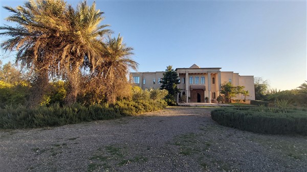 Palais luxe Route de Ouarzazate Marrakech – 1393m², 8 suites, 2.5 ha, piscine (VZA4) – photo 27