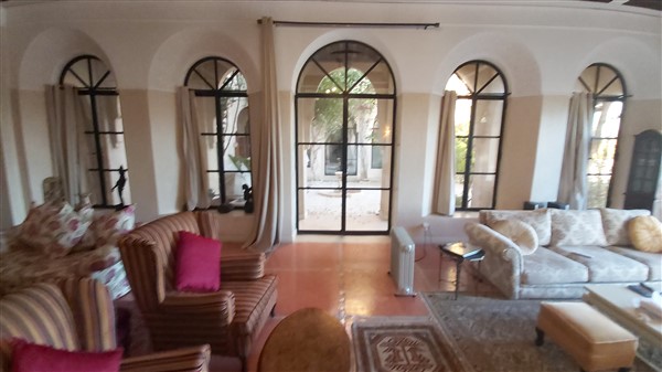 Palais luxe Route de Ouarzazate Marrakech – 1393m², 8 suites, 2.5 ha, piscine (VZA4) – photo 7